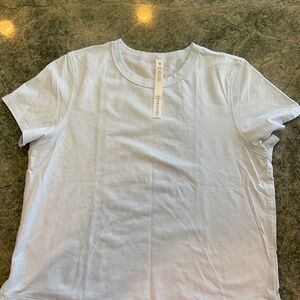 Lululemon T-shirt, NWOT, Size 6, light blue